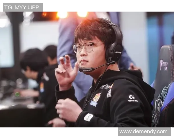 《解析Bin上单的英雄选择与赛场表现全面分析》