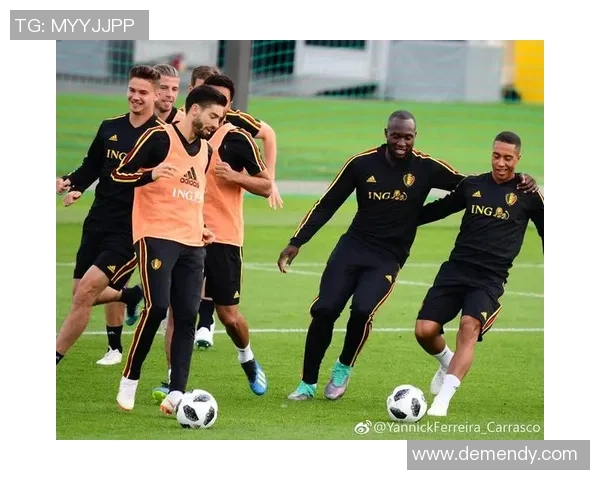 探寻当代足球运动员成长路径与竞技精神及未来发展趋势深度解析 探寻当代足球运动员成长路径与竞技精神及未来发展趋势深度解析