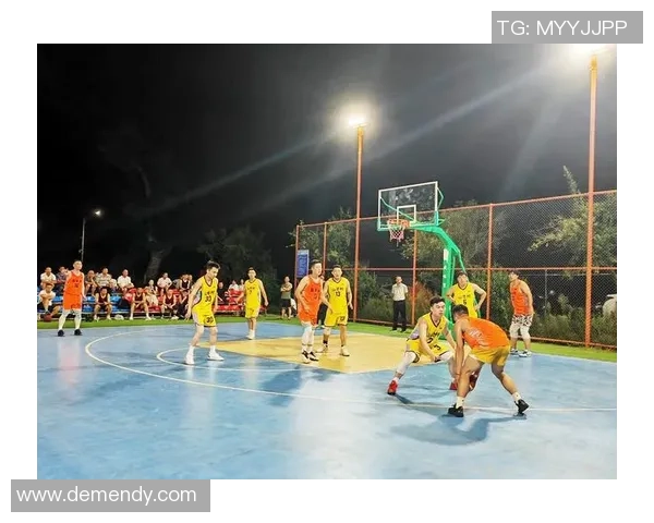 篮球激情燃动青春梦想展现团队力量与拼搏精神 篮球激情燃动青春梦想展现团队力量与拼搏精神